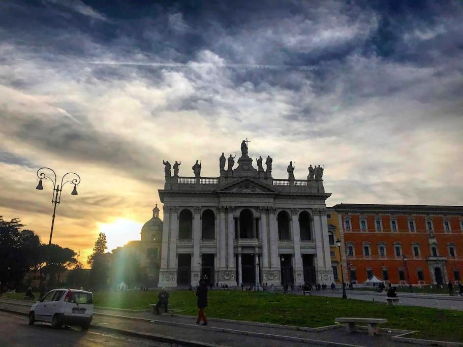 Gateway To Rome's Treasures * Roma