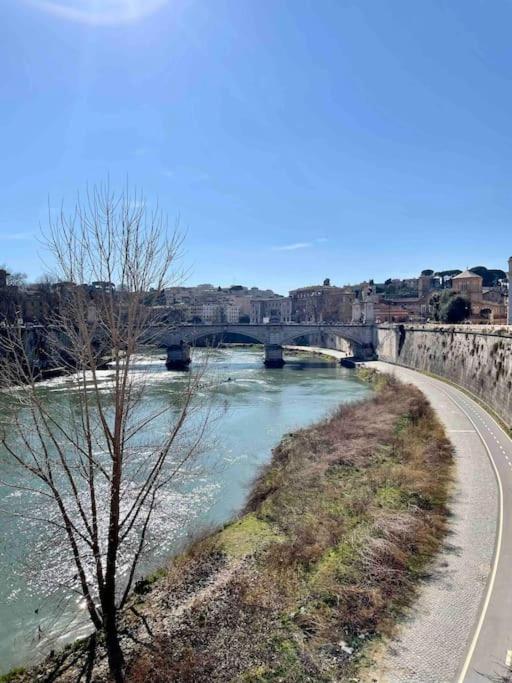 Gateway To Rome's Treasures * Roma